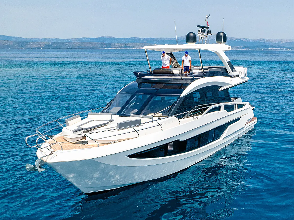 Galeon 640 Fly