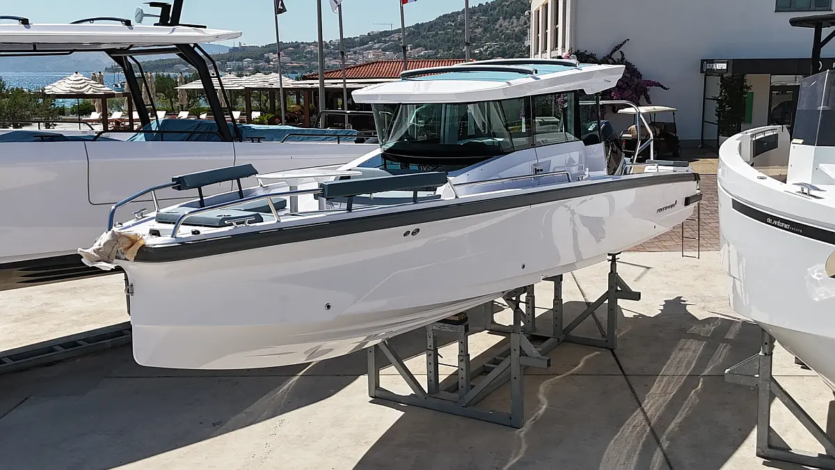 Axopar 29 XC Cross Cabin - 