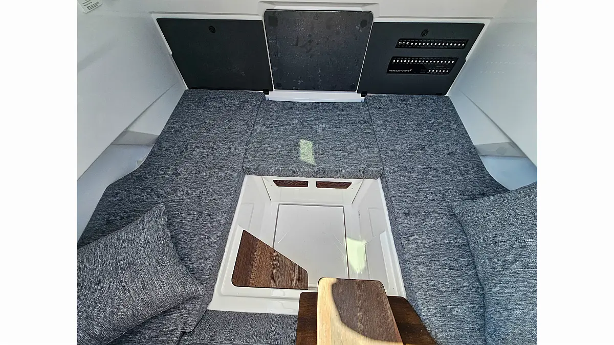 Axopar 29 XC Cross Cabin - 